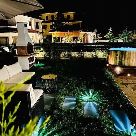 Villa Two Fingers To Sky